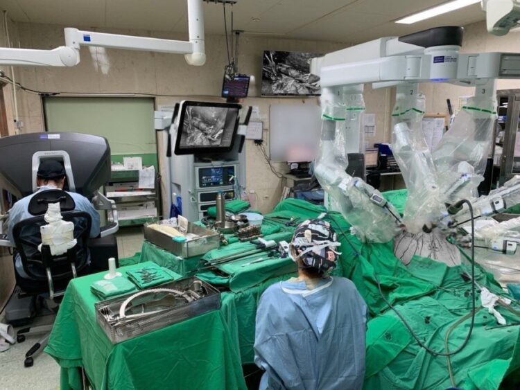 達文西腎移植手術 協助高出血風險病患重獲新生 達文西腎移植手術-協助高出血風險病患重獲新生