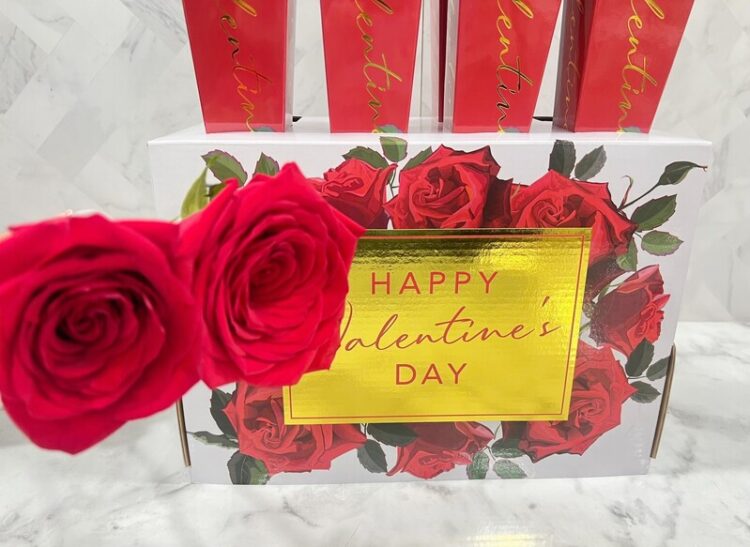 統一企業集團獻上逾7萬朵「進口空運玫瑰」,歡慶情人節傳遞愛意 統一企業集團獻上逾7萬朵「進口空運玫瑰」,歡慶情人節傳遞愛意