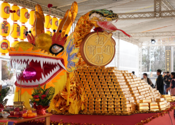 澎湖縣尖山顯濟殿舉行「開光點眼」儀典！陳光復縣長親點「金玄武靈龜」祈福