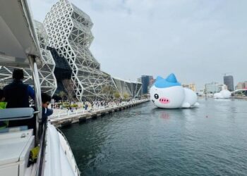 與「吉伊卡哇」海上相見歡-高雄海洋局推搭船合影抽好禮