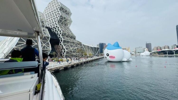 與「吉伊卡哇」海上相見歡 高雄海洋局推搭船合影抽好禮 與「吉伊卡哇」海上相見歡-高雄海洋局推搭船合影抽好禮