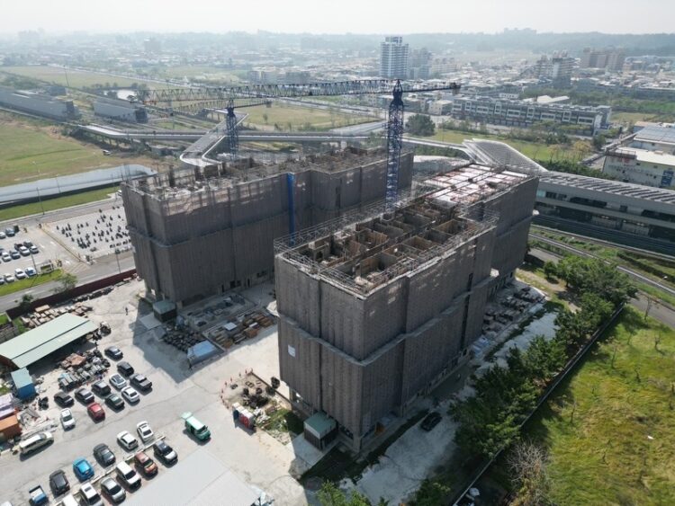 大寮社會住宅進度超前 預計115年7月完工打造大寮捷運站區TOD宜居生活圈 大寮社會住宅進度超前-預計115年7月完工打造大寮捷運站區tod宜居生活圈