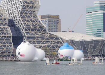 陳其邁和吉友們「吉合」愛河灣-吉伊卡哇可愛出遊高雄港