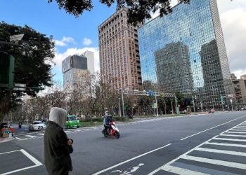 股市大崩、房價也難救「11縣市跌了」-專家直指：最慘在這時