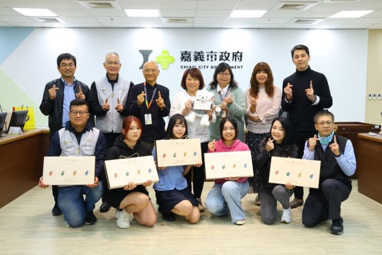 台中明道中學技高部訪嘉市-分享金馬61聯名禮盒創作歷程-黃敏惠市長：攜手產官學推動永續教育