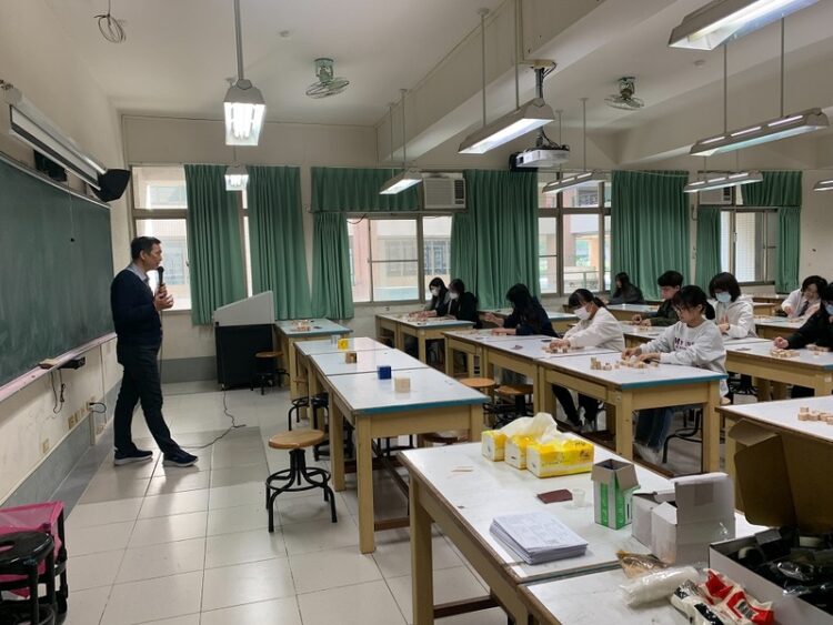 樹科大產品設計創意競賽 邀全國高中職學生「秀創意」 樹科大產品設計創意競賽-邀全國高中職學生「秀創意」