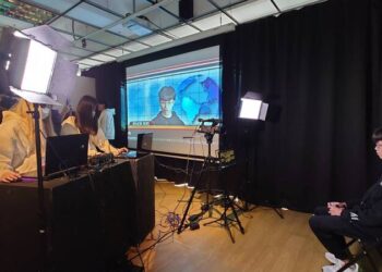 樹科大藝管系ai生成藝術設計營隊-體驗虛擬未來館開創新視野