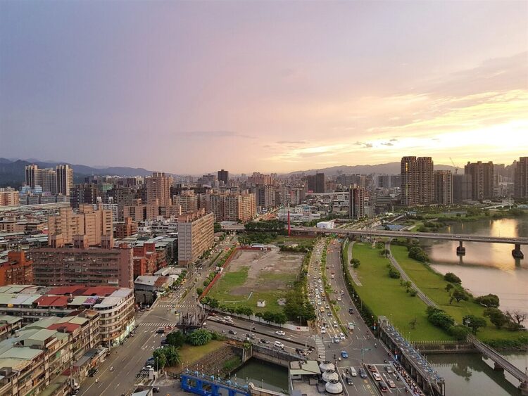 慘況藏不住!「這縣市」跌落神壇 套牢族哀號「更難賣房」 慘況藏不住!「這縣市」跌落神壇-套牢族哀號「更難賣房」