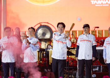 賴清德總統出席2025台灣燈會開燈典禮，呼籲中央地方朝野攜手合作，增進人民福祉