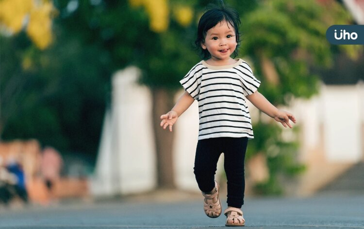 我的孩子是O型腿或X型腿嗎?醫教簡單判斷:這3處是否「呈一直線」 我的孩子是o型腿或x型腿嗎?醫教簡單判斷:這3處是否「呈一直線」