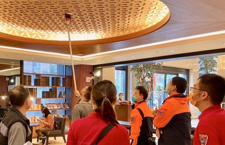 臺中新光三越氣爆 南市府:將安排轄內工安消防檢查,要求百貨商場業者未申報不得裝修 臺中新光三越氣爆-南市府:將安排轄內工安消防檢查,要求百貨商場業者未申報不得裝修