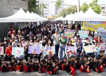 「2025蛇我其誰just-do-it-」屏東現場徵才活動-超過1500位民眾參加-初步媒合成功300職缺