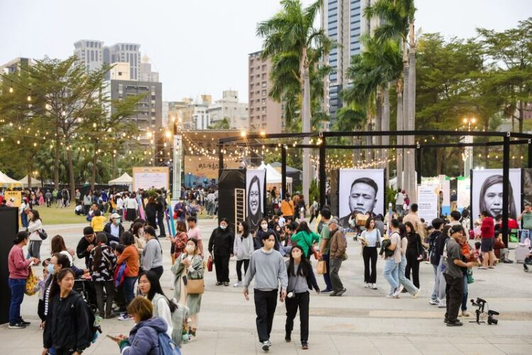 首日湧4.5萬人、7國卡司掀高潮!日光海島生活節今最後一天 首日湧4.5萬人、7國卡司掀高潮!日光海島生活節今最後一天