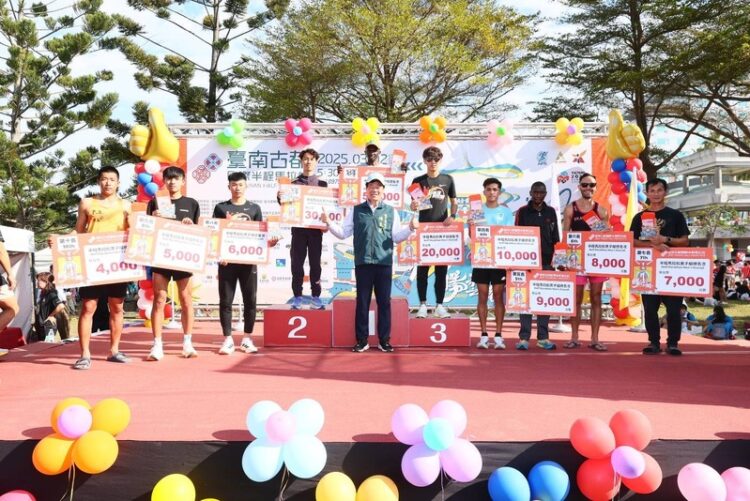 2025臺南古都國際半程馬拉松-francis-kiok奪冠、蘇鳳婷封后