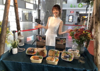 台鐵便當新菜單-攜手屏東縣政府-推出「龍虎石斑便當」-全台嚐鮮