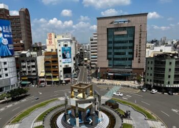 「44歲、月薪3萬」買房還是租房？網見1條件勸敗：勇敢衝