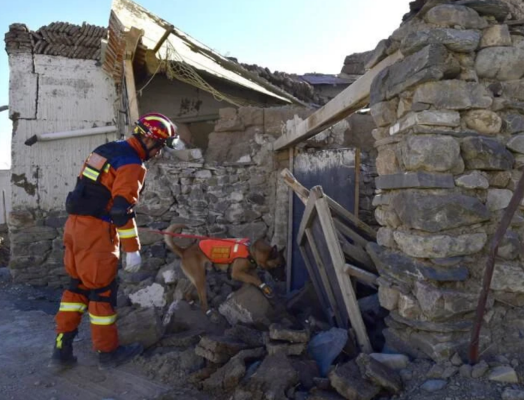 鴻海捐助8900萬!郭台銘呼籲團結:「共渡難關!」 鴻海捐助8900萬!郭台銘呼籲團結:「共渡難關!」