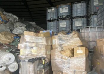 環保業者以承租廠房為掩護-高市環保局強力取締