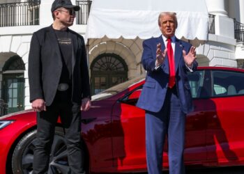 川普下訂特斯拉力挺美企！馬斯克放話：業績將飆升兩倍