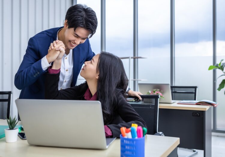 同事來訴苦可以怎麼引導？4個談話訣竅製造雙贏局面