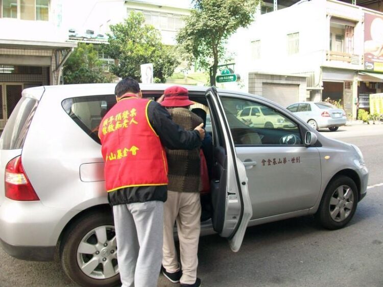 流感奪命!孤老無依,華山來守護 流感奪命!孤老無依,華山來守護