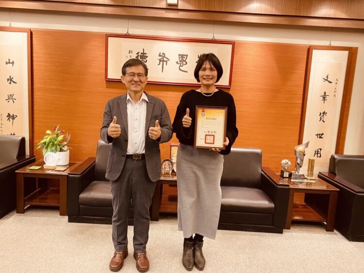 教育部112年度教學實踐研究績優計畫 樹德科大張怡棻博士研究成果獲表揚 教育部112年度教學實踐研究績優計畫-樹德科大張怡棻博士研究成果獲表揚