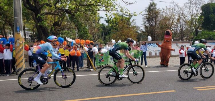 國際自由車公路大賽 屏東六堆組創意加油站 國際自由車公路大賽-屏東六堆組創意加油站