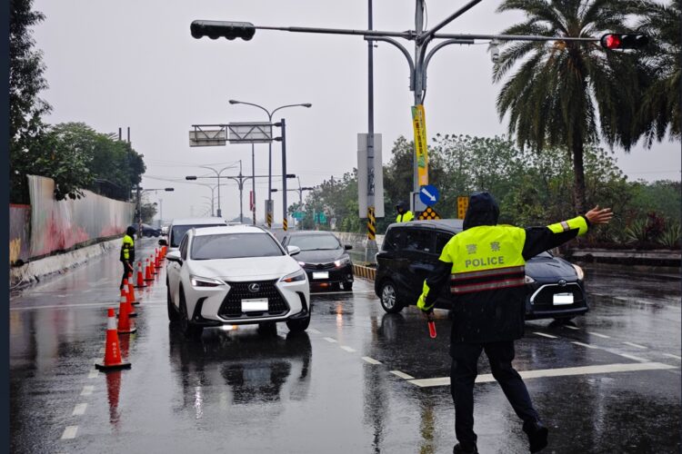 警署加強清明連假交通疏導 維護道路安全與順暢 警署加強清明連假交通疏導-維護道路安全與順暢
