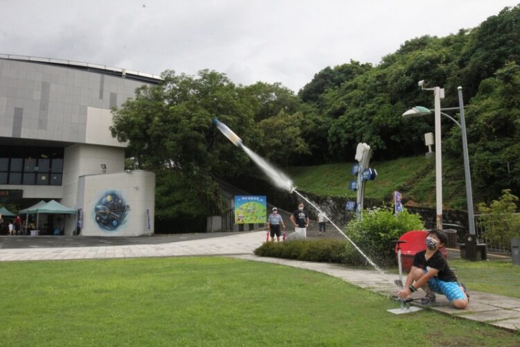 「童遊星視界」兒童節連假來南瀛天文館-遨遊宇宙-銀河童樂趴