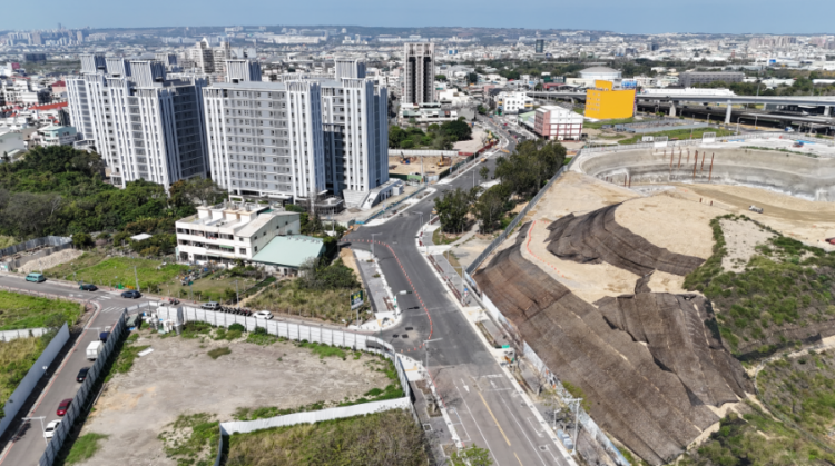 臺中市建設局砸4.7億解決巨蛋交通!北屯崇德十九路延伸段3月底完工 臺中市建設局砸4.7億解決巨蛋交通!北屯崇德十九路延伸段3月底完工