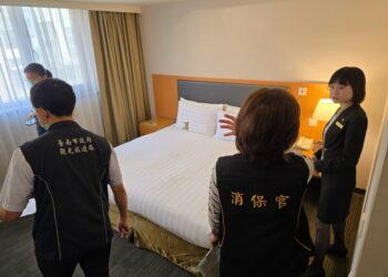 保障消費者權益-臺南市政府進行清明連假旅宿業房價聯合稽查
