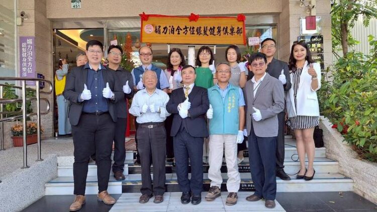 仁武首選！媚力泊全方位銀髮健身俱樂部今盛大開幕-智能設備守護長者健康