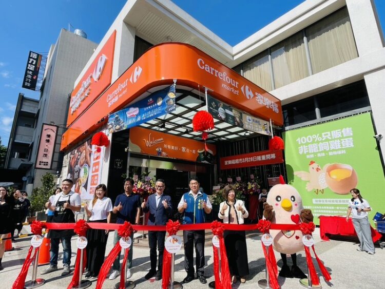 家樂福左營文上店樂高專區，拼砌體驗與限時優惠同步開跑-開幕慶典超狂優惠！買一送一