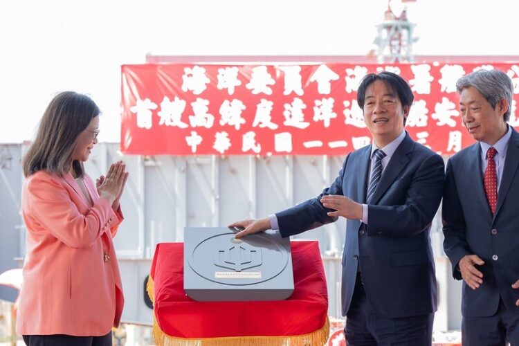 總統出席海委會「首艘高緯度遠洋巡護船安龍典禮」 總統出席海委會「首艘高緯度遠洋巡護船安龍典禮」