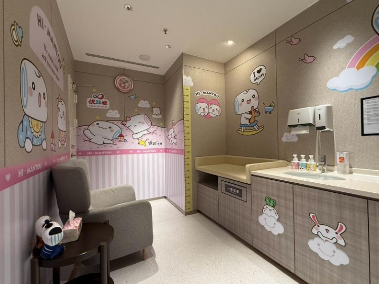 育嬰室聯手人氣IP「饅頭家族」全新亮相 育嬰室聯手人氣ip「饅頭家族」全新亮相