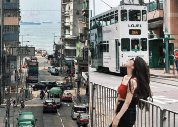 香港景點｜沈浸港風魅力，徜徉在蘭桂坊的繁華與叮叮車的悠揚聲中