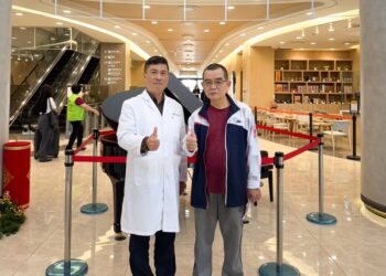 高雄秀傳紀念醫院跨科創舉！「無痕」手術成功攻克腦下垂體腫瘤，患者視力回神