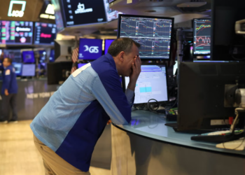 美股重挫迎週末-川普關稅政策引爆兩日蒸發6兆美元市值