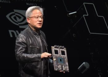 都想搶當「輝達宅」-專家點名這地區：最適合也最不適合