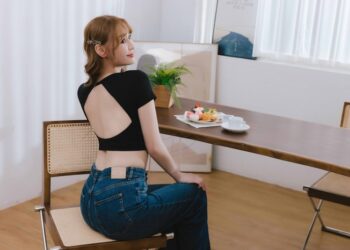 easy-shop首度合作品牌好友「短今」燃爆夏日時尚！「banana-pie」bra-top-強勢預購中