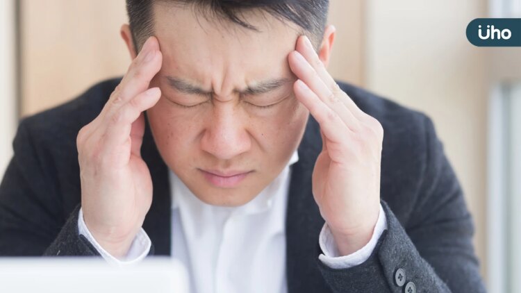 眼睛酸澀、頑固性頭痛和頸椎有關?中醫師:針刀有效緩解眼睛乾澀 眼睛酸澀、頑固性頭痛和頸椎有關?中醫師:針刀有效緩解眼睛乾澀