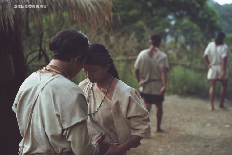 全台最紅英文老師驚喜為《百年原殤》引言 跨世代見證原住民族抗戰生命故事 全台最紅英文老師驚喜為《百年原殤》引言-跨世代見證原住民族抗戰生命故事
