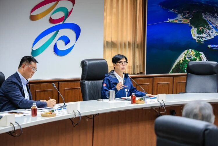 高市府因應對等關稅產業座談 陳其邁:提升內需、推動重大公共建設 全力支援企業渡過難關 高市府因應對等關稅產業座談-陳其邁:提升內需、推動重大公共建設-全力支援企業渡過難關