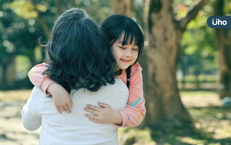 女士優先沒必要!外婆教會她的人生課:女性主義要的是真正的平等 女士優先沒必要!外婆教會她的人生課:女性主義要的是真正的平等