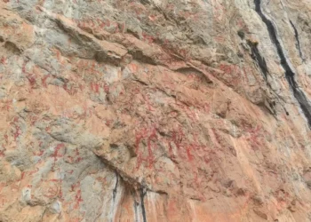 兩岸媒體探訪世界岩畫之最-廣西壯族文化左江花山