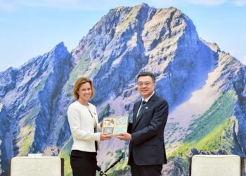 接見英國在台辦事處包瓊郁代表-卓揆盼英國持續協助臺灣加入cptpp-共同守護國際經貿秩序與全球繁榮發展