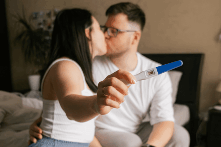 結紮方便裡外通吃,沒想到老婆早給他戴了綠帽 結紮方便裡外通吃,沒想到老婆早給他戴了綠帽