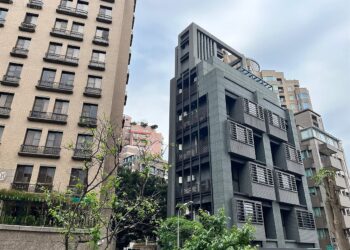 股市坐雲霄飛車「有房卡實在」！專家見「房市休息」這類人記得一件事：3年手上有現金