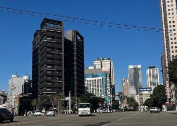 經濟不確定性高！土地、商用交易都在跌-專家揭衝擊層面