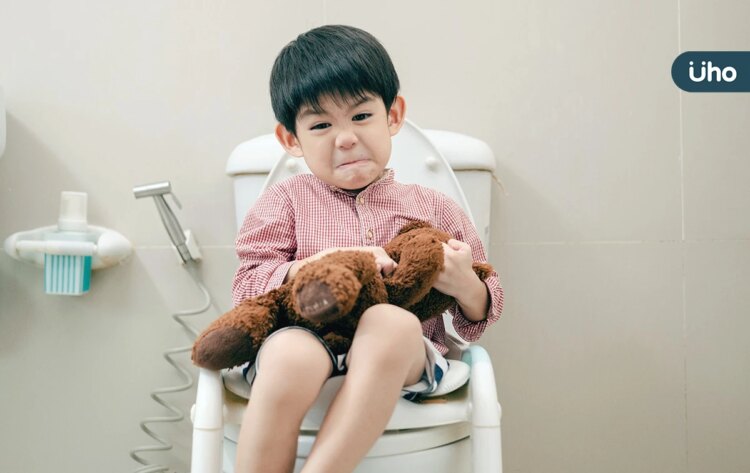 兒童便秘怎麼辦?兒科醫揭「3大關鍵期」:飯後蹲馬桶●●分鐘助改善 兒童便秘怎麼辦?兒科醫揭「3大關鍵期」:飯後蹲馬桶●●分鐘助改善